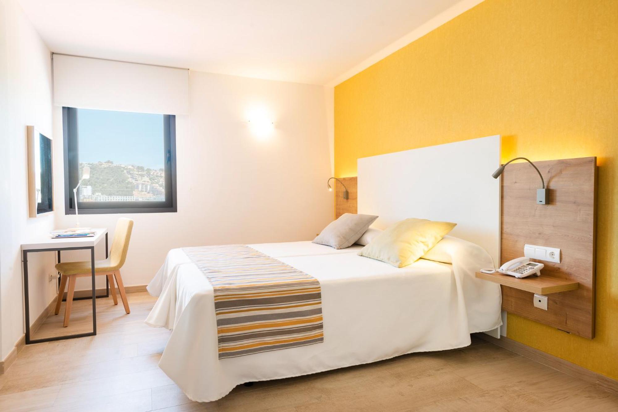 Hotel Casablanca Santa Ponsa Exterior photo