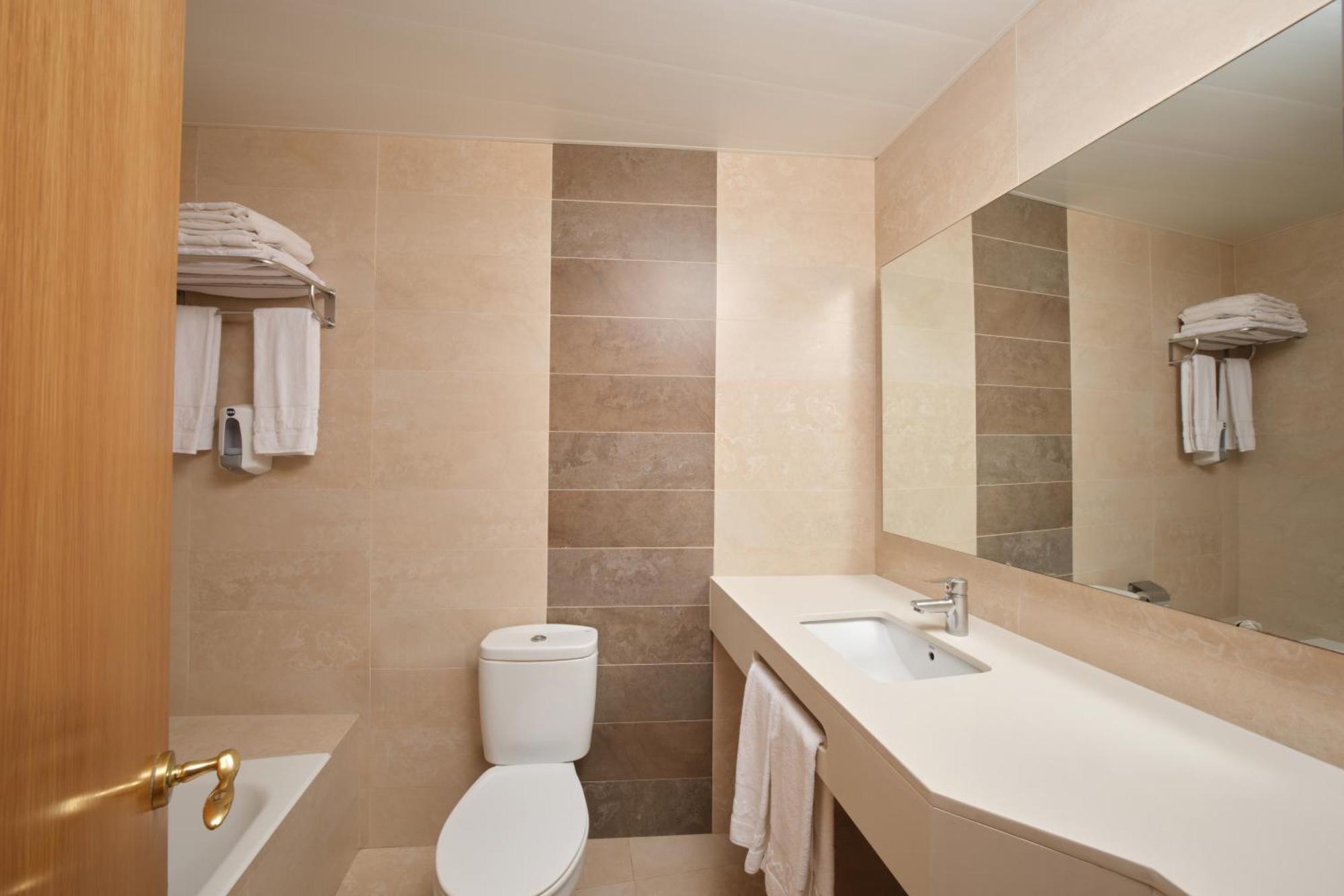 Hotel Casablanca Santa Ponsa Room photo